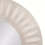 Miroir mural soleil rond 26", Cadre en bois de manguier sculpté à la main, Blanc vieilli, Accroches en D incluses