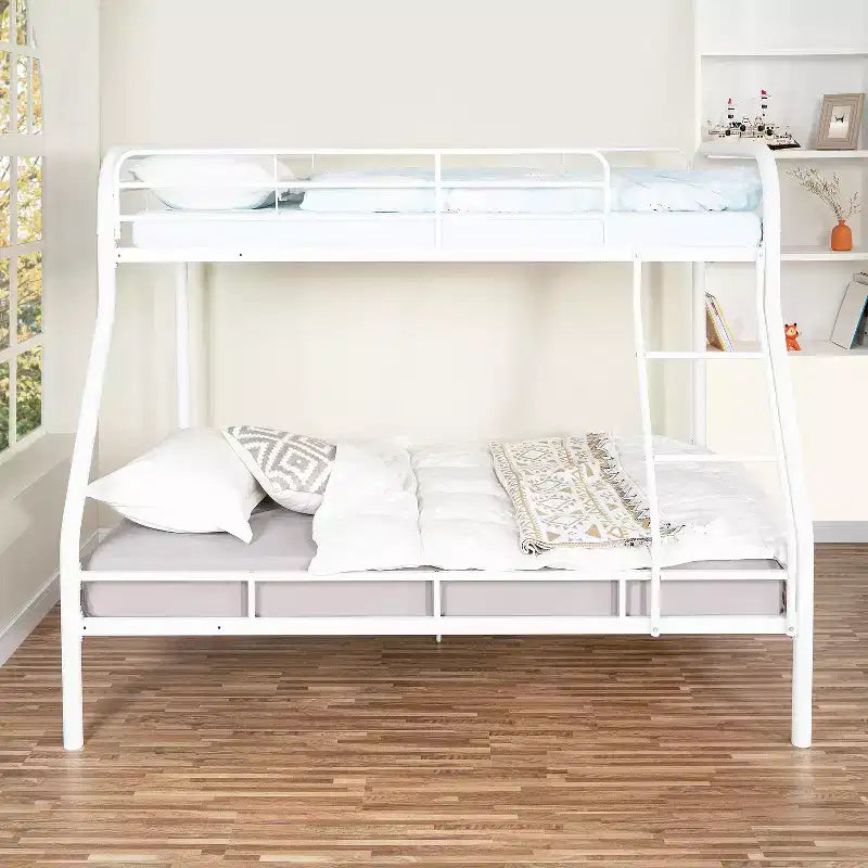 Lit superposé en métal une place au-dessus d'un lit deux places, barrières de sécurité, échelle inclinée, rangement sous le lit de 27,4 cm, capacité de 227/136 kg