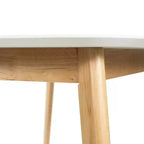 Table à manger Mid-Century, rectangulaire 150x90cm, plateau MDF, pieds évasés en hévéa, capacité 136 kg, blanc/chêne