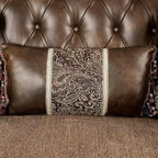 Canapé traditionnel de 90 po, capitonné, garniture cloutée, similicuir + polyester, capacité de 750 lb, 5 coussins décoratifs