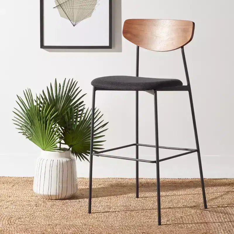 Tabouret de bar, dossier en noyer, assise en polyester noir, structure en fer, repose-pieds, hauteur d'assise 76 cm, capacité 113 kg